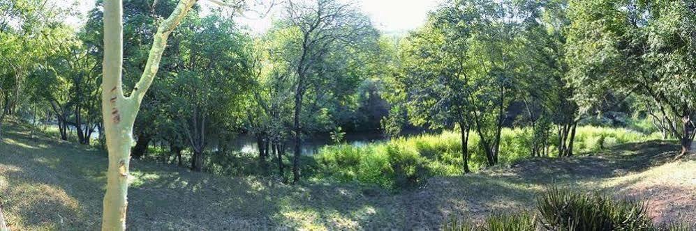 Kwambali Riverside Lodge Hazyview Eksteriør billede